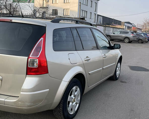 Бежевый Рено Меган, объемом двигателя 1.6 л и пробегом 289 тыс. км за 4500 $, фото 10 на Automoto.ua
