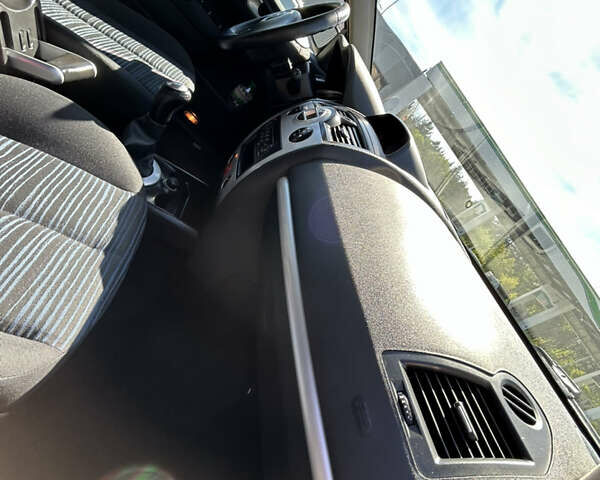 Бежевий Рено Меган, об'ємом двигуна 1.6 л та пробігом 147 тис. км за 6199 $, фото 44 на Automoto.ua