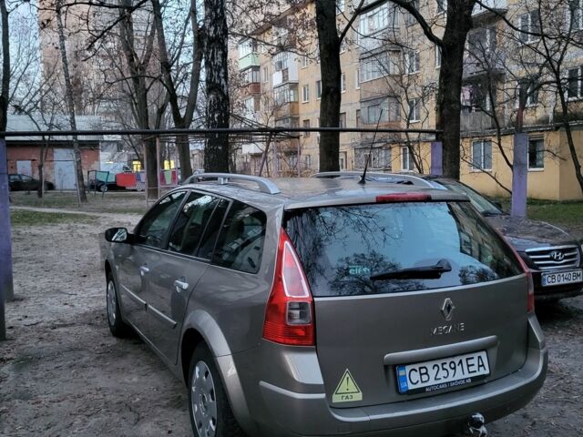 Бежевий Рено Меган, об'ємом двигуна 1.6 л та пробігом 280 тис. км за 4800 $, фото 4 на Automoto.ua