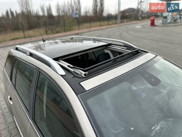 Бежевий Рено Меган, об'ємом двигуна 1.6 л та пробігом 210 тис. км за 6200 $, фото 9 на Automoto.ua