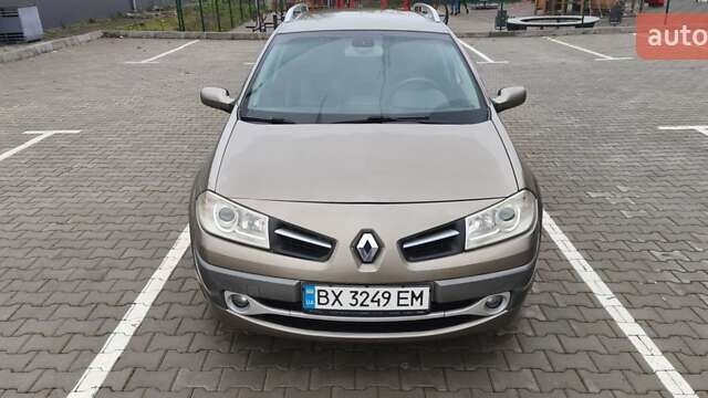 Бежевый Рено Меган, объемом двигателя 1.5 л и пробегом 311 тыс. км за 5800 $, фото 1 на Automoto.ua