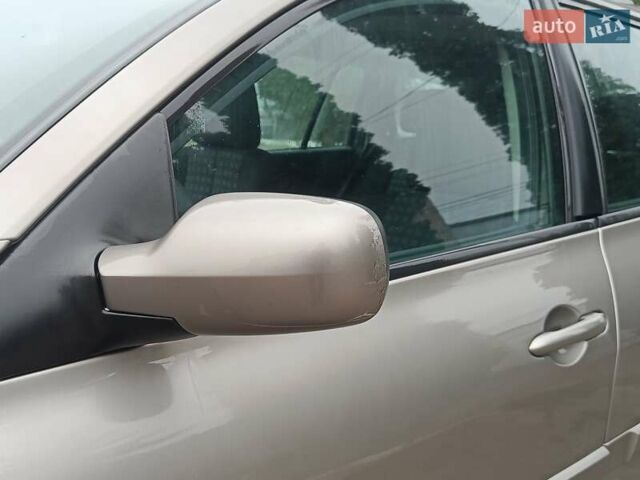 Бежевый Рено Меган, объемом двигателя 1.6 л и пробегом 234 тыс. км за 4750 $, фото 10 на Automoto.ua