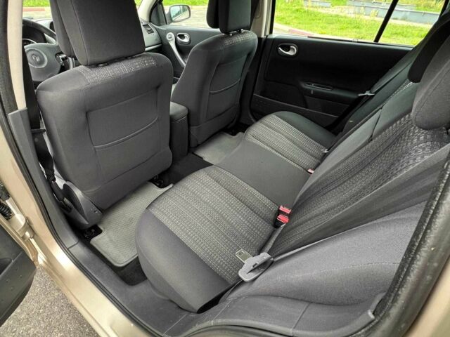 Бежевий Рено Меган, об'ємом двигуна 1.6 л та пробігом 274 тис. км за 5200 $, фото 6 на Automoto.ua