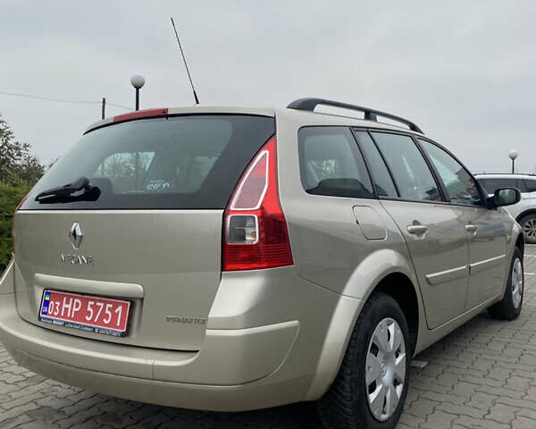 Бежевый Рено Меган, объемом двигателя 1.6 л и пробегом 230 тыс. км за 5650 $, фото 4 на Automoto.ua