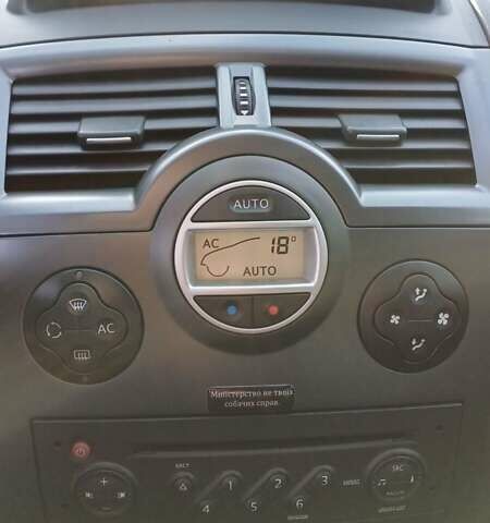 Бежевый Рено Меган, объемом двигателя 1.5 л и пробегом 290 тыс. км за 5600 $, фото 20 на Automoto.ua