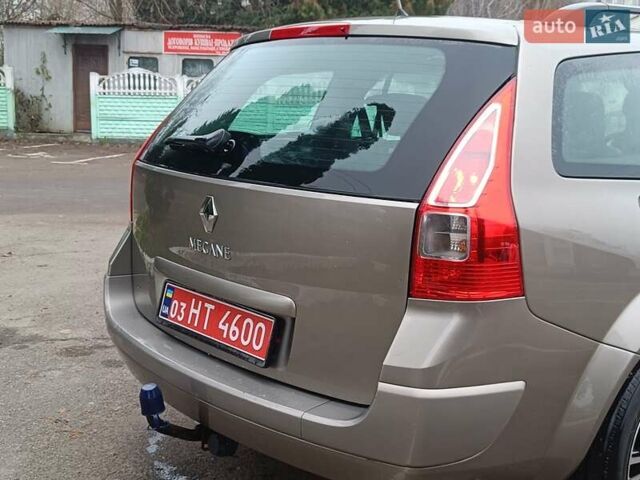 Бежевый Рено Меган, объемом двигателя 1.6 л и пробегом 234 тыс. км за 4750 $, фото 5 на Automoto.ua