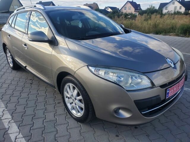 Бежевий Рено Меган, об'ємом двигуна 2 л та пробігом 175 тис. км за 6050 $, фото 1 на Automoto.ua