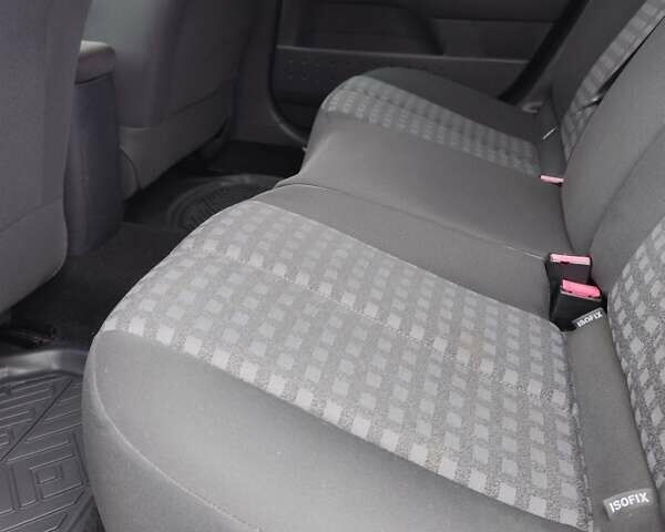 Бежевый Рено Меган, объемом двигателя 1.6 л и пробегом 191 тыс. км за 5900 $, фото 30 на Automoto.ua