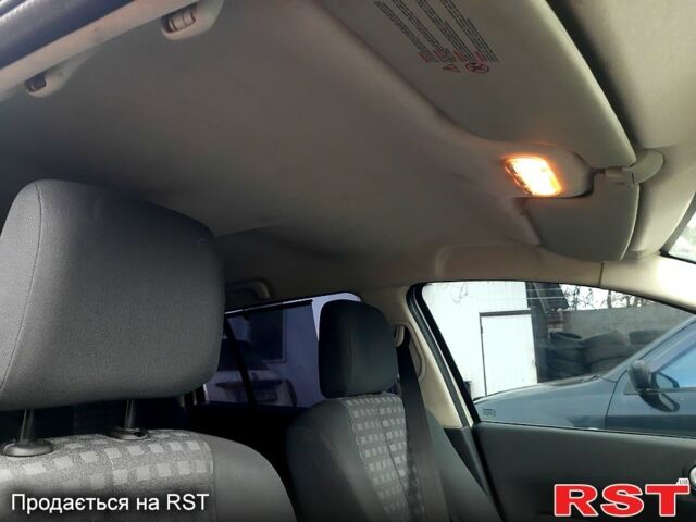 Бежевий Рено Меган, об'ємом двигуна 1.6 л та пробігом 220 тис. км за 5800 $, фото 10 на Automoto.ua