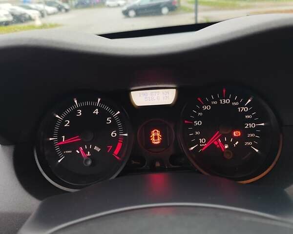 Бежевий Рено Меган, об'ємом двигуна 1.6 л та пробігом 191 тис. км за 6000 $, фото 28 на Automoto.ua