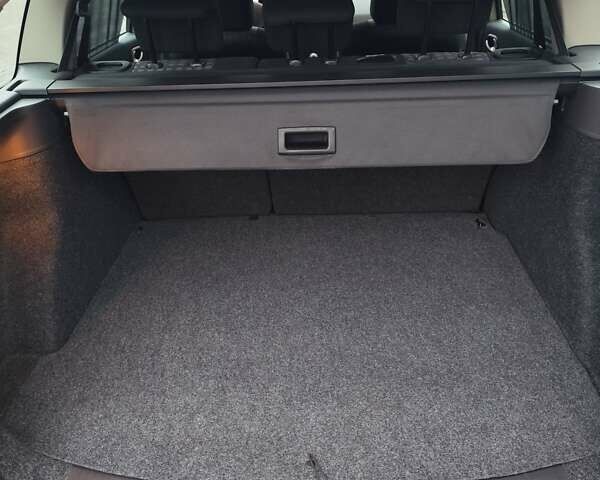 Бежевый Рено Меган, объемом двигателя 1.6 л и пробегом 191 тыс. км за 5900 $, фото 34 на Automoto.ua