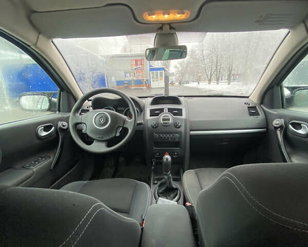 Бежевий Рено Меган, об'ємом двигуна 1.6 л та пробігом 299 тис. км за 4900 $, фото 24 на Automoto.ua