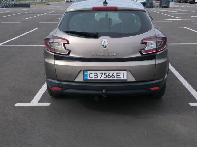 Бежевий Рено Меган, об'ємом двигуна 1.5 л та пробігом 239 тис. км за 5850 $, фото 3 на Automoto.ua