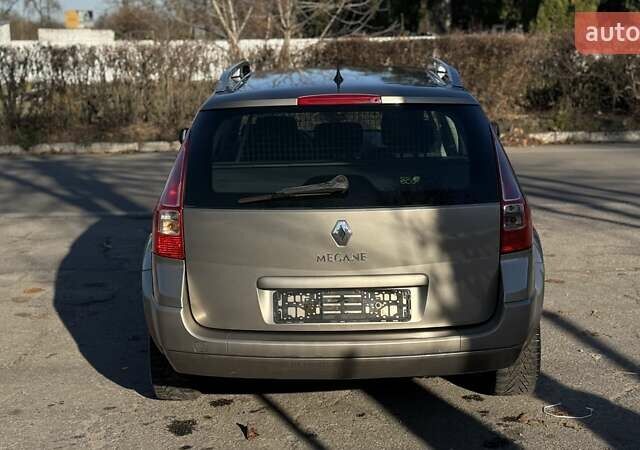 Бежевый Рено Меган, объемом двигателя 1.6 л и пробегом 209 тыс. км за 5650 $, фото 7 на Automoto.ua