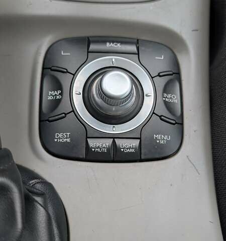 Рено Меган 2009 в Козовой на Automoto.ua Бежевый Рено Меган, объемом двигателя 1.46 л и пробегом 365 тыс. км за 5990 $, фото 22 на Automoto.ua