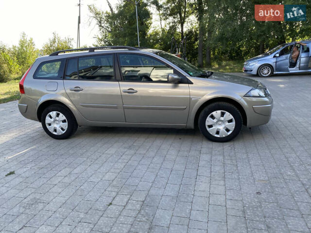Бежевый Рено Меган, объемом двигателя 1.6 л и пробегом 127 тыс. км за 5500 $, фото 21 на Automoto.ua