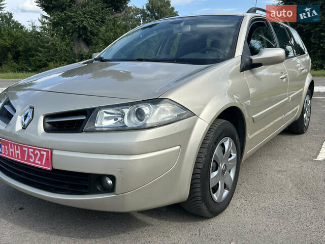 Бежевый Рено Меган, объемом двигателя 1.6 л и пробегом 227 тыс. км за 5450 $, фото 1 на Automoto.ua