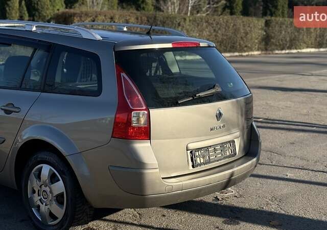 Бежевый Рено Меган, объемом двигателя 1.6 л и пробегом 209 тыс. км за 5650 $, фото 15 на Automoto.ua