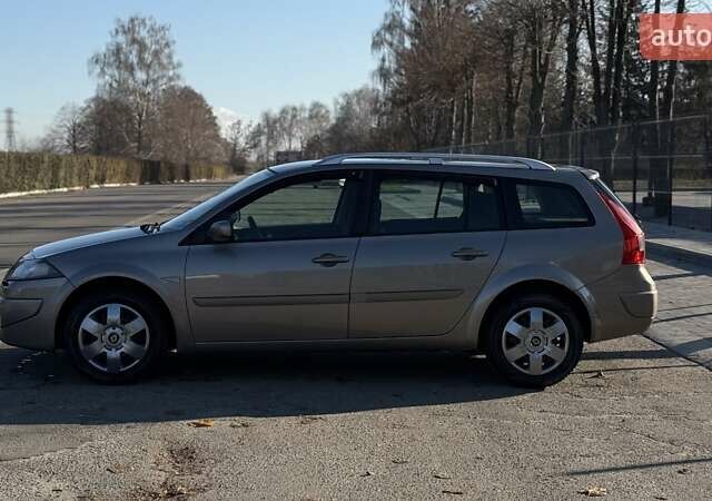 Бежевый Рено Меган, объемом двигателя 1.6 л и пробегом 209 тыс. км за 5650 $, фото 5 на Automoto.ua