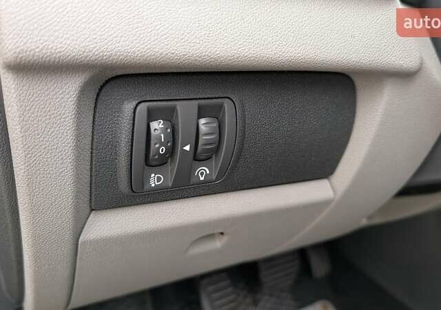 Рено Меган 2009 в Козовой на Automoto.ua Бежевый Рено Меган, объемом двигателя 1.46 л и пробегом 365 тыс. км за 5990 $, фото 15 на Automoto.ua