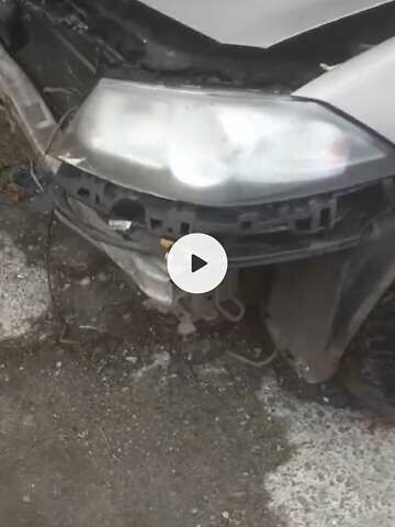 Рено Меган 2009 у Яготине на Automoto.ua Бежевий Рено Меган, об'ємом двигуна 1.6 л та пробігом 240 тис. км за 2300 $, фото 5 на Automoto.ua