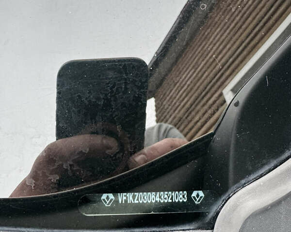 Бежевый Рено Меган, объемом двигателя 1.6 л и пробегом 194 тыс. км за 7399 $, фото 84 на Automoto.ua