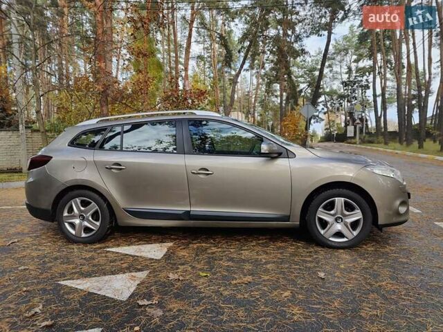 Бежевый Рено Меган, объемом двигателя 1.6 л и пробегом 211 тыс. км за 7350 $, фото 10 на Automoto.ua