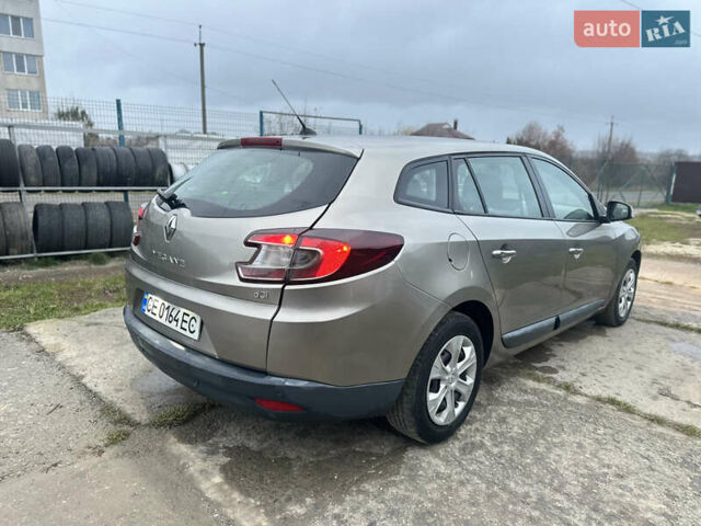 Бежевый Рено Меган, объемом двигателя 1.46 л и пробегом 250 тыс. км за 6577 $, фото 2 на Automoto.ua