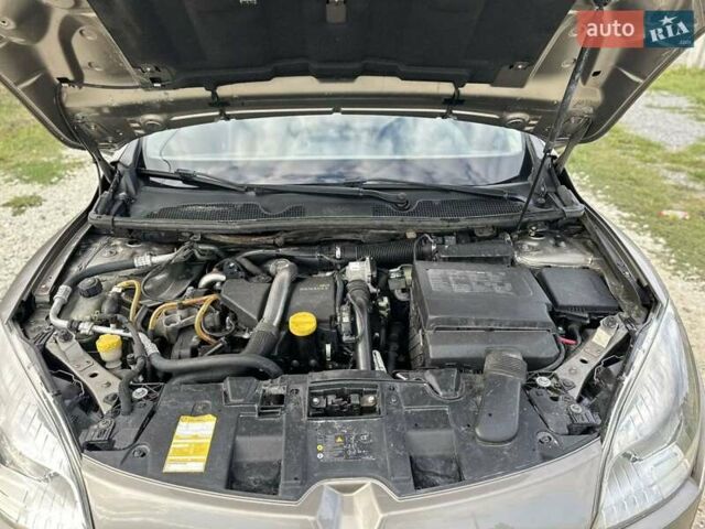 Рено Меган 2010 в Черновцах на Automoto.ua Бежевый Рено Меган, объемом двигателя 1.46 л и пробегом 270 тыс. км за 4999 $, фото 7 на Automoto.ua