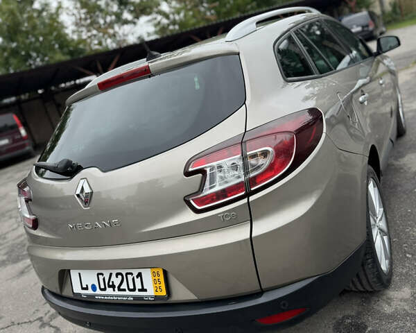 Бежевий Рено Меган, об'ємом двигуна 1.4 л та пробігом 212 тис. км за 6300 $, фото 12 на Automoto.ua