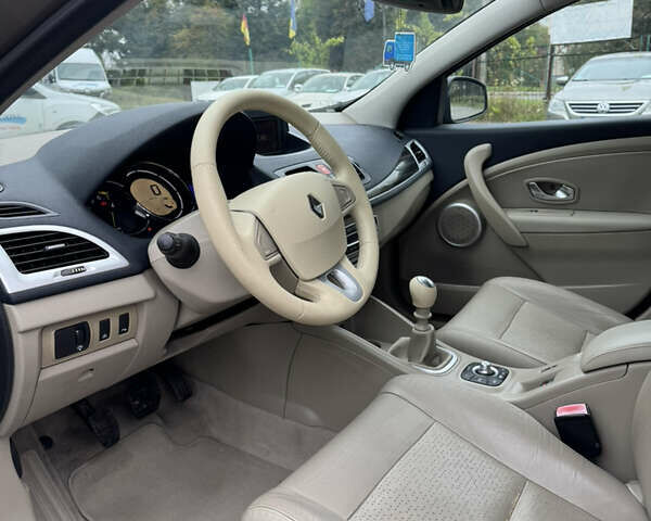 Бежевий Рено Меган, об'ємом двигуна 1.4 л та пробігом 212 тис. км за 6300 $, фото 18 на Automoto.ua