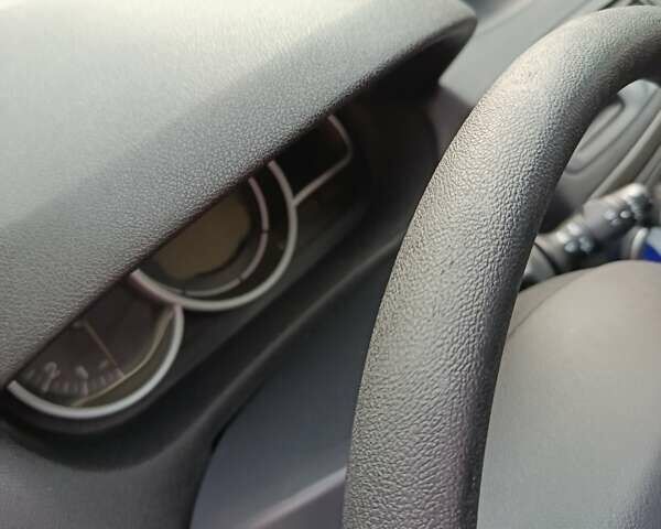 Бежевый Рено Меган, объемом двигателя 1.6 л и пробегом 173 тыс. км за 7499 $, фото 37 на Automoto.ua