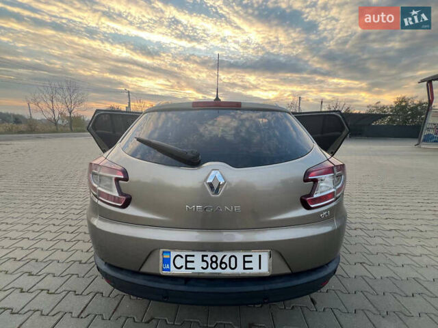 Рено Меган 2010 в Черновцах на Automoto.ua Бежевый Рено Меган, объемом двигателя 1.46 л и пробегом 202 тыс. км за 5800 $, фото 15 на Automoto.ua