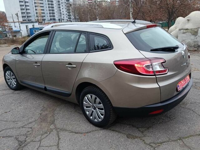 Бежевый Рено Меган, объемом двигателя 1.6 л и пробегом 173 тыс. км за 7499 $, фото 7 на Automoto.ua
