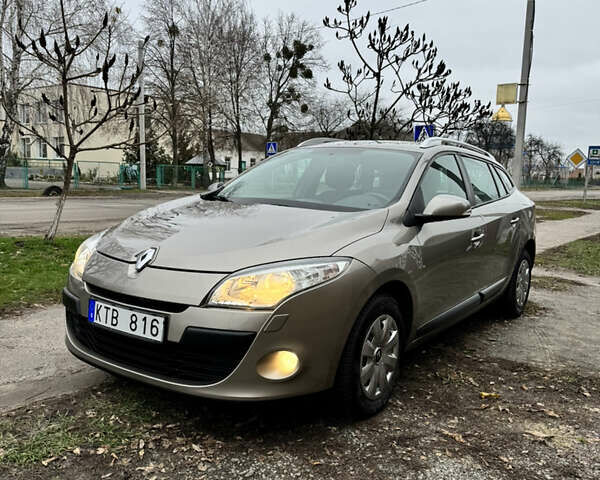 Бежевый Рено Меган, объемом двигателя 1.6 л и пробегом 194 тыс. км за 7399 $, фото 10 на Automoto.ua