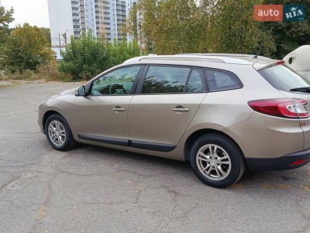 Бежевый Рено Меган, объемом двигателя 1.6 л и пробегом 137 тыс. км за 7770 $, фото 26 на Automoto.ua