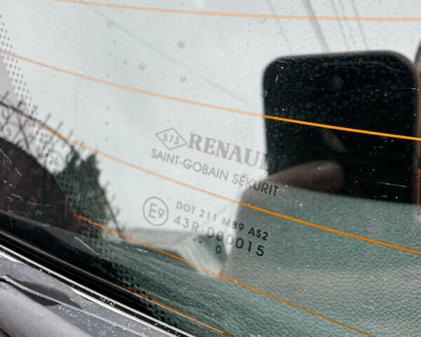 Бежевый Рено Меган, объемом двигателя 1.6 л и пробегом 194 тыс. км за 7399 $, фото 52 на Automoto.ua