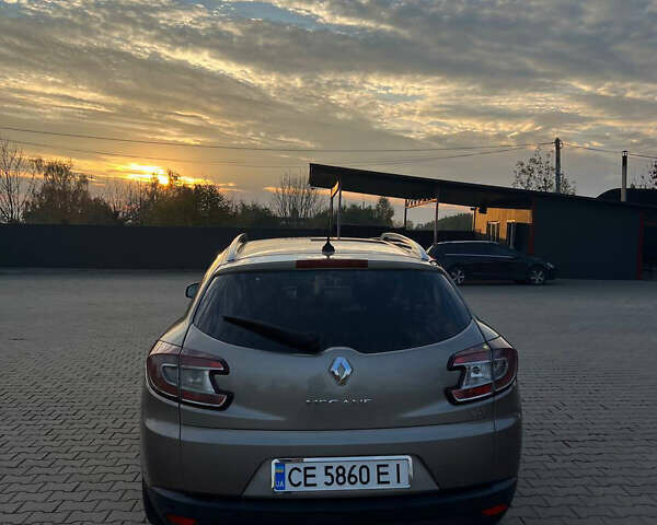 Рено Меган 2010 в Черновцах на Automoto.ua Бежевый Рено Меган, объемом двигателя 1.46 л и пробегом 202 тыс. км за 5800 $, фото 3 на Automoto.ua