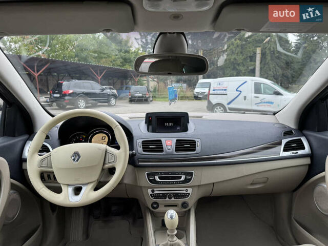 Бежевий Рено Меган, об'ємом двигуна 1.4 л та пробігом 212 тис. км за 6300 $, фото 22 на Automoto.ua