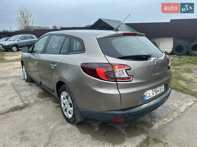 Бежевый Рено Меган, объемом двигателя 1.46 л и пробегом 250 тыс. км за 6577 $, фото 3 на Automoto.ua