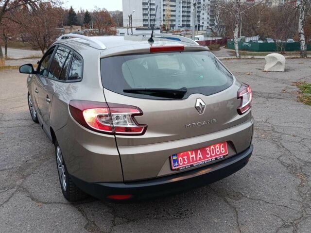 Бежевый Рено Меган, объемом двигателя 1.6 л и пробегом 173 тыс. км за 7499 $, фото 5 на Automoto.ua