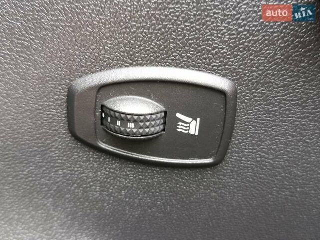 Бежевый Рено Меган, объемом двигателя 1.6 л и пробегом 137 тыс. км за 7770 $, фото 52 на Automoto.ua