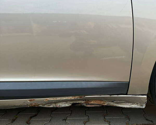 Рено Меган 2010 в Черновцах на Automoto.ua Бежевый Рено Меган, объемом двигателя 1.46 л и пробегом 202 тыс. км за 5800 $, фото 16 на Automoto.ua