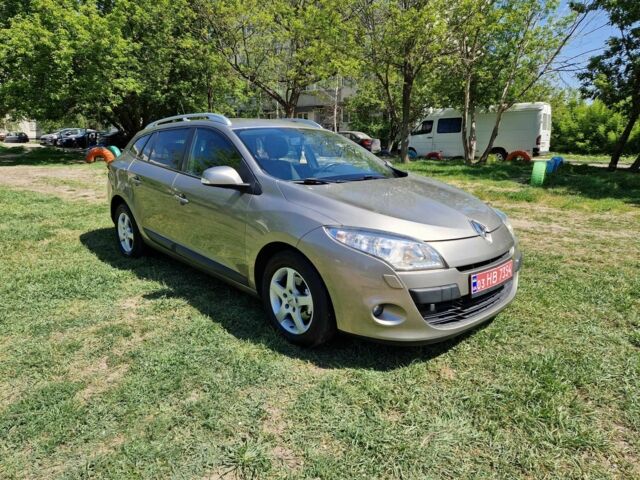 Бежевый Рено Меган, объемом двигателя 1.6 л и пробегом 253 тыс. км за 7500 $, фото 1 на Automoto.ua