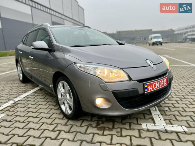 Бежевий Рено Меган, об'ємом двигуна 1.46 л та пробігом 135 тис. км за 7850 $, фото 48 на Automoto.ua