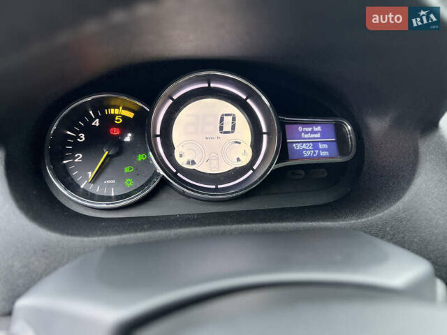 Бежевий Рено Меган, об'ємом двигуна 1.46 л та пробігом 135 тис. км за 7850 $, фото 54 на Automoto.ua