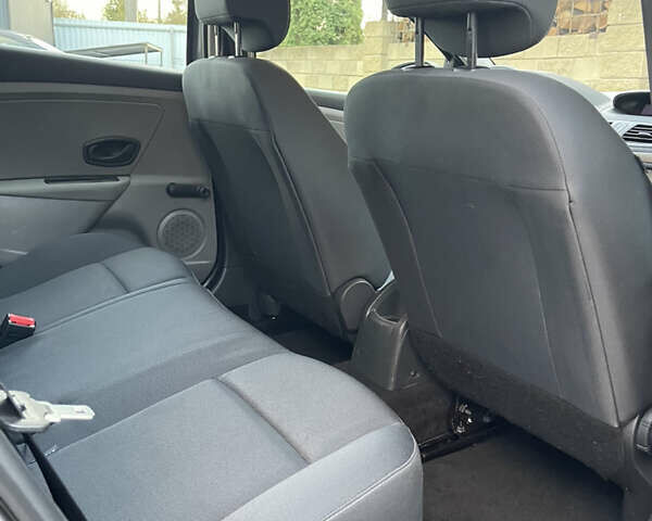 Бежевый Рено Меган, объемом двигателя 1.6 л и пробегом 106 тыс. км за 8499 $, фото 20 на Automoto.ua