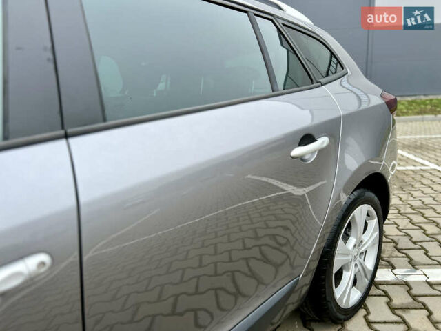 Бежевий Рено Меган, об'ємом двигуна 1.46 л та пробігом 135 тис. км за 7850 $, фото 31 на Automoto.ua