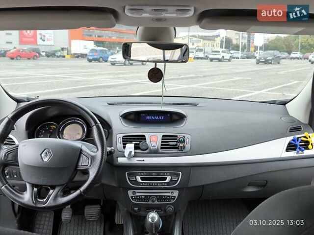 Бежевый Рено Меган, объемом двигателя 1.5 л и пробегом 247 тыс. км за 8500 $, фото 22 на Automoto.ua