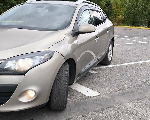 Бежевый Рено Меган, объемом двигателя 1.5 л и пробегом 247 тыс. км за 8500 $, фото 13 на Automoto.ua